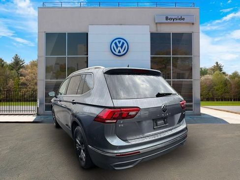 Certified 2024 Volkswagen Tiguan SE w/ Panoramic Sunroof Package AWD/4WD image 5