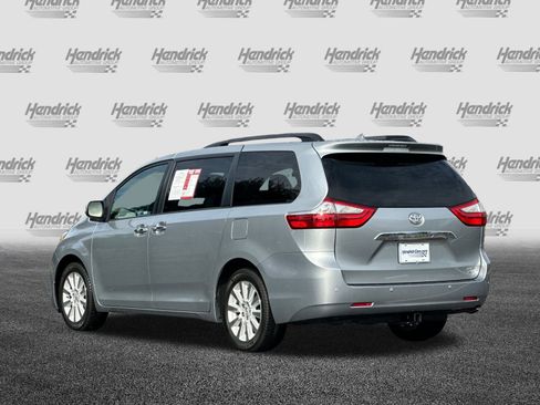 Used 2015 Toyota Sienna Limited Premium image 7
