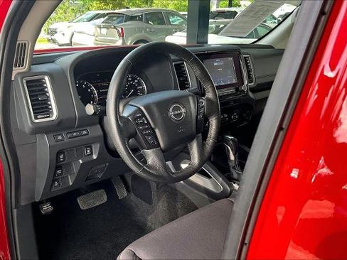 Certified 2022 Nissan Frontier SV RWD image 17