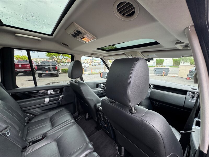 Used 2016 Land Rover LR4 HSE Silver Edition AWD/4WD image 51