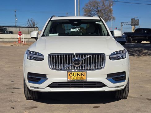 Used 2025 Volvo XC90 B5 Plus w/ Protection Package Premier image 8