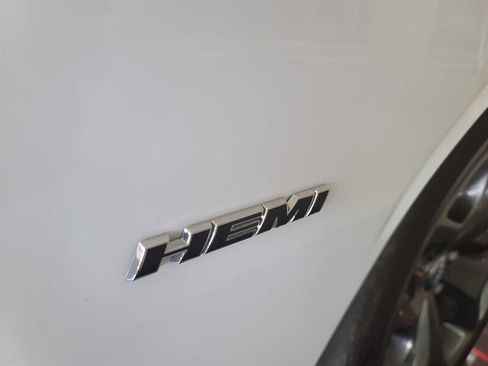 Used 2015 Dodge Challenger R/T w/ Quick Order Package 22B R/T image 29