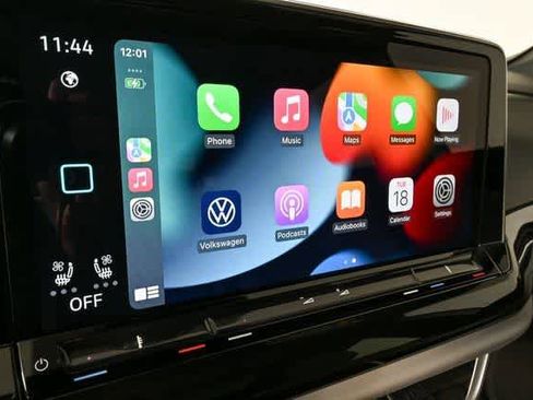 New 2026 Volkswagen Atlas Cross Sport SEL R-Line image 15