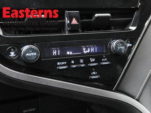 Used 2024 Toyota Camry SE FWD image 19