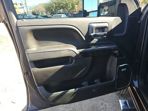 Used 2016 GMC Sierra 3500 Denali w/ Duramax Plus Package image 11