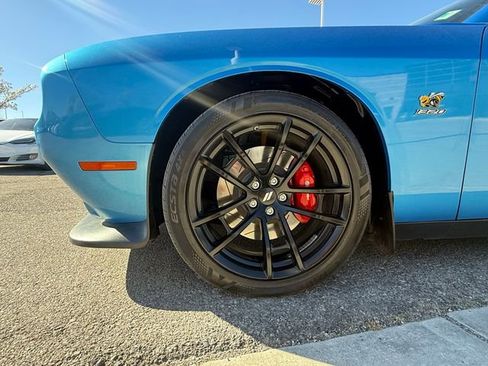 Used 2019 Dodge Challenger R/T Scat Pack w/ 1320 Drag Pack RWD image 29