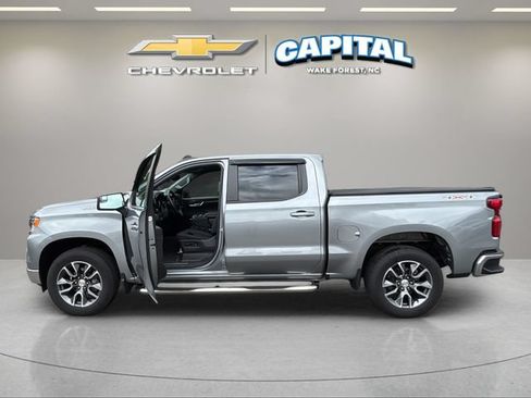 Used 2024 Chevrolet Silverado 1500 LT AWD/4WD image 3