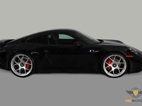 Used 2022 Porsche 911 Carrera image 4