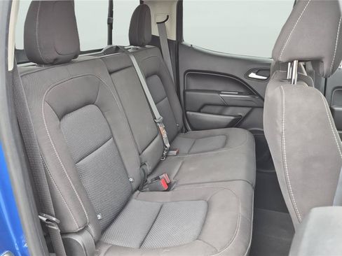 Used 2019 Chevrolet Colorado LT w/ LT Convenience Package AWD/4WD image 15
