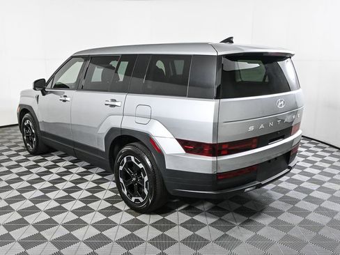 Used 2024 Hyundai Santa Fe SE image 8