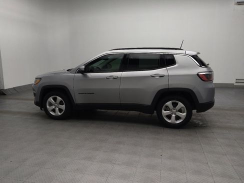Used 2019 Jeep Compass Latitude w/ Popular Equipment Group FWD image 3