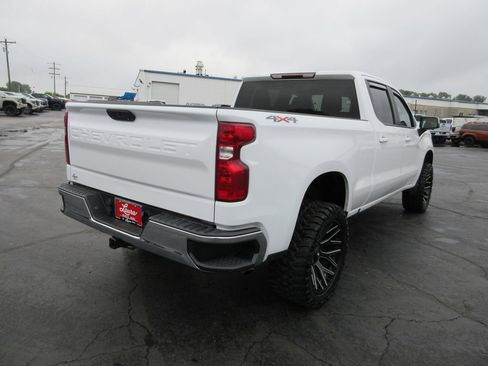 Used 2022 Chevrolet Silverado 1500 LT w/ Protection Package AWD/4WD image 6