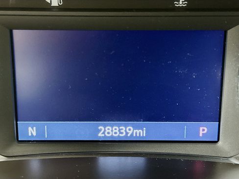 Used 2025 Chevrolet Blazer LT FWD image 19