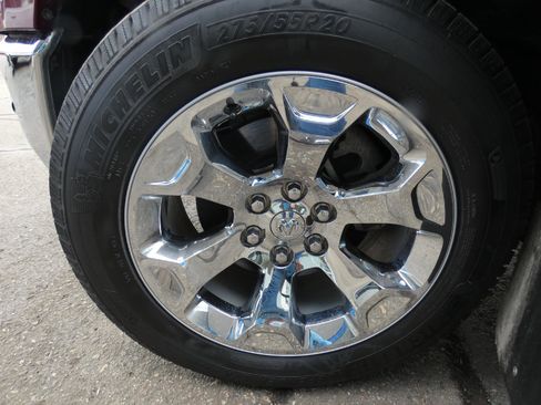 Used 2019 RAM 1500 Big Horn image 8