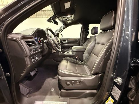 Used 2021 Chevrolet Tahoe Premier AWD/4WD image 16