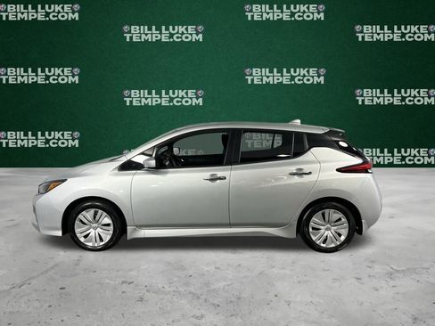 Used 2025 Nissan Leaf S image 8