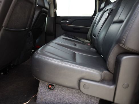 Used 2009 GMC Sierra 2500 SLT w/ SLT Convenience Package AWD/4WD image 18