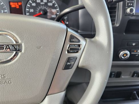Used 2020 Nissan NV 2500 SV RWD image 18