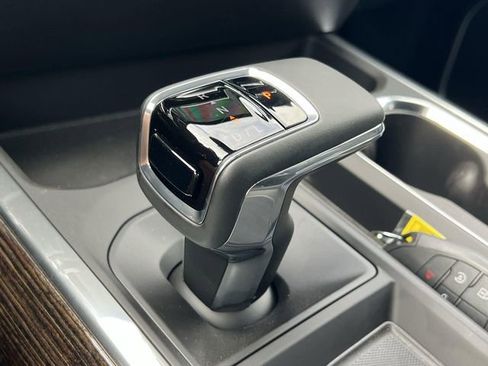 New 2026 GMC Sierra 1500 Elevation w/ LPO, Elevation Black Package image 22