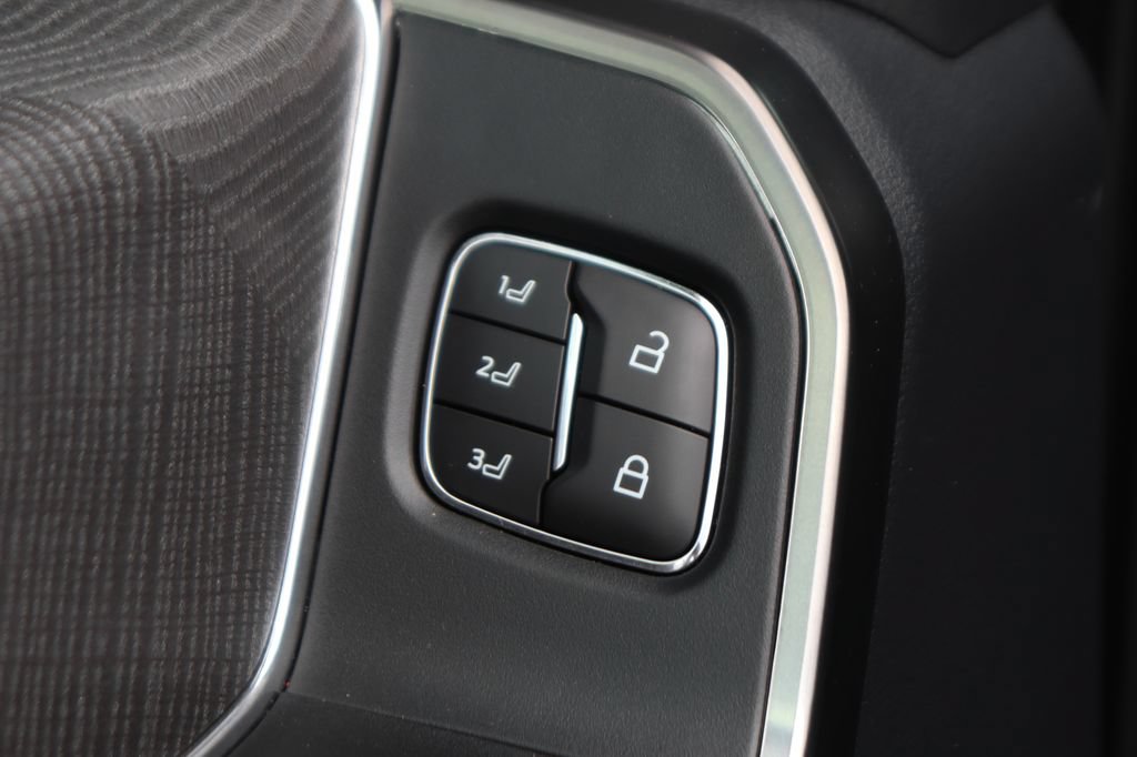 Used 2024 Ford F250 Platinum AWD/4WD image 20