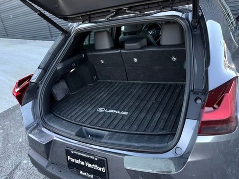 Used 2022 Lexus UX 250h w/ Premium Package image 33