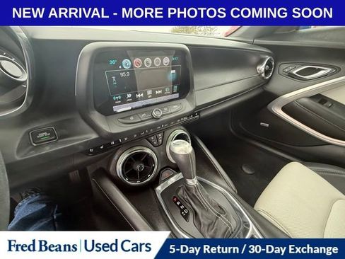 Used 2016 Chevrolet Camaro LT image 14