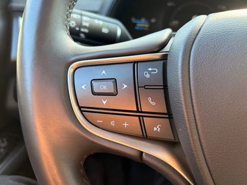 Used 2025 Lexus UX 300h AWD w/ Cold Area Package image 21