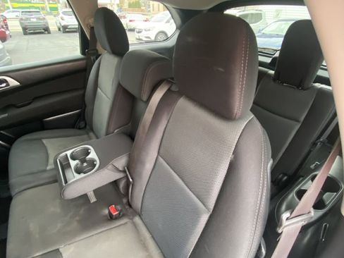 Used 2007 Chevrolet HHR LS image 14