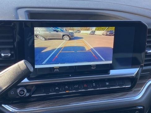 Used 2025 Chevrolet Silverado 1500 LT image 13