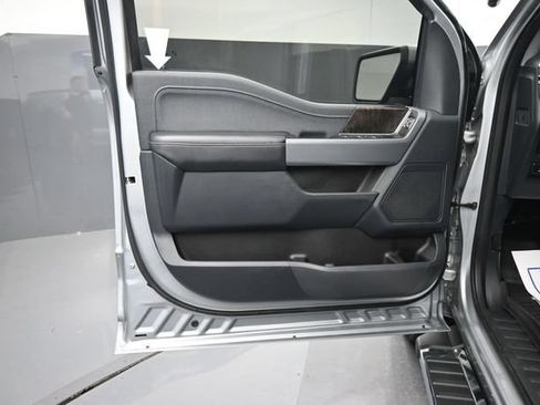 Used 2022 Ford F150 Lariat w/ FX4 Off-Road Package AWD/4WD image 9