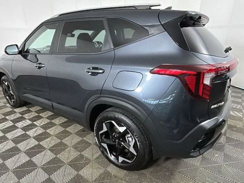 Used 2025 Kia Seltos S AWD/4WD image 5