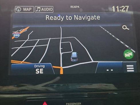 Used 2016 Honda Pilot Touring image 11