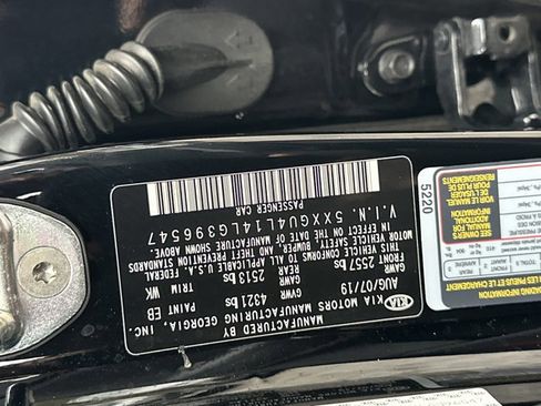 Used 2020 Kia Optima Premium image 39