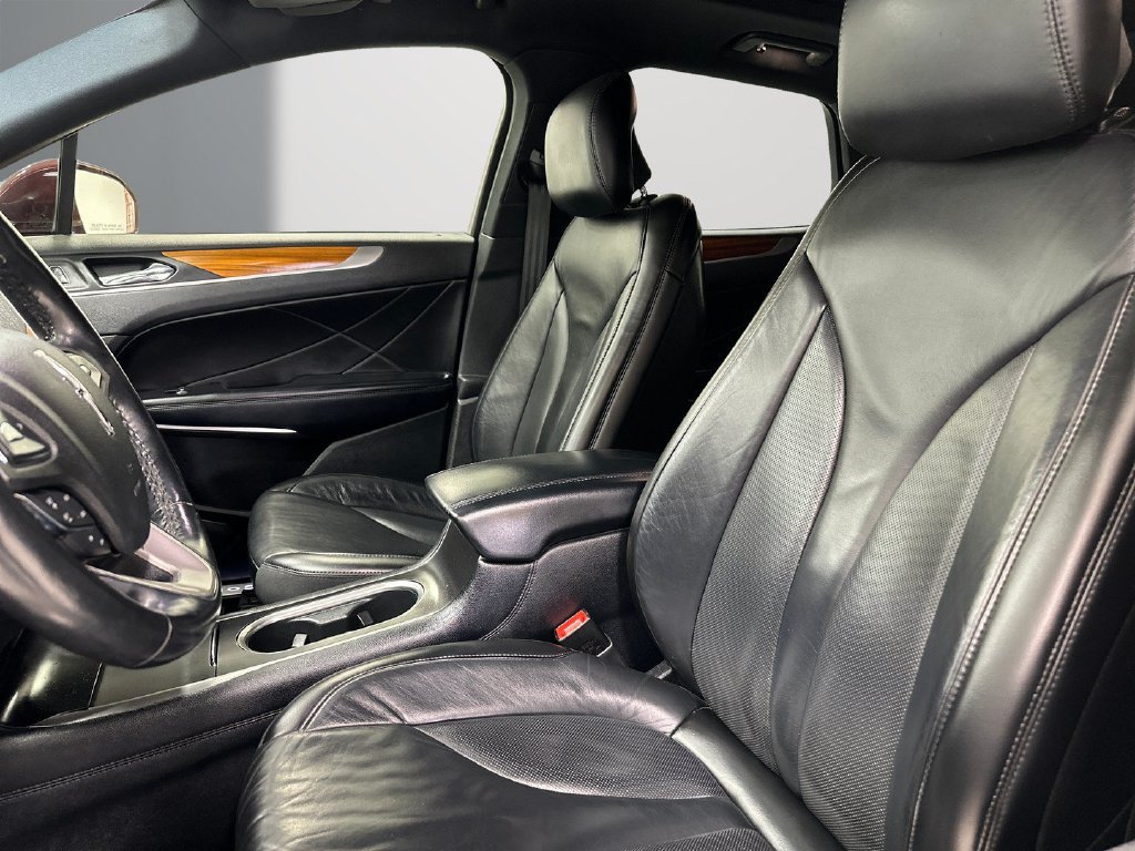 Used 2019 Lincoln MKC Select w/ Select Plus Package FWD image 14