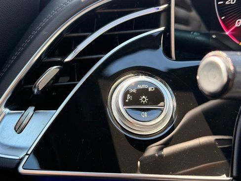 Used 2024 Mercedes-Benz E 350 4MATIC Sedan image 32