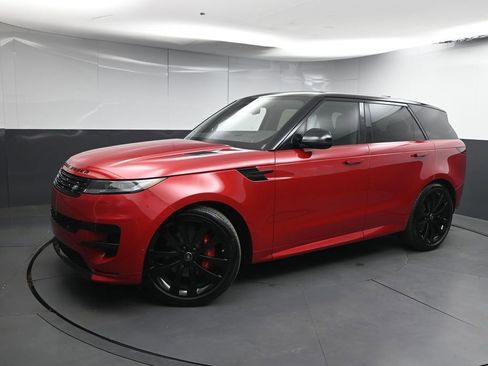Used 2025 Land Rover Range Rover Sport Dynamic SE AWD/4WD image 4
