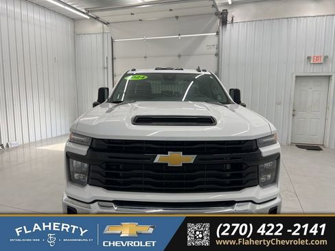 Used 2024 Chevrolet Silverado 3500 W/T w/ WT Convenience Package AWD/4WD image 7