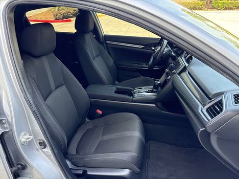 Used 2018 Honda Civic Sport image 14