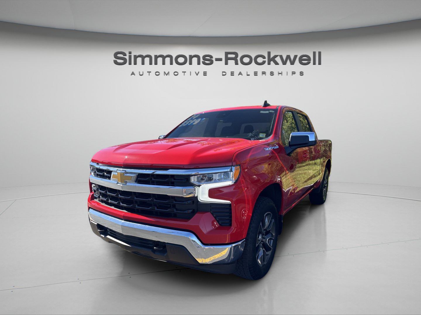 Used 2024 Chevrolet Silverado 1500 LT AWD/4WD image 7