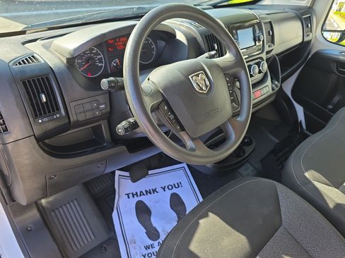 Used 2021 RAM ProMaster 2500 w/ Convenience Group image 18