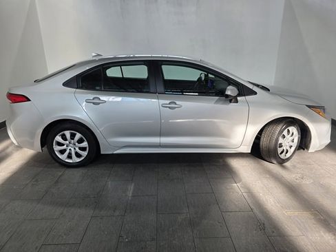 Used 2023 Toyota Corolla LE image 6