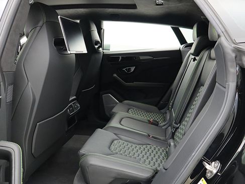 Used 2020 Lamborghini Urus image 52