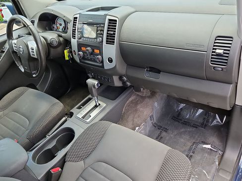 Used 2014 Nissan Frontier PRO-4X w/ Pro-4x Graphics Package AWD/4WD image 31