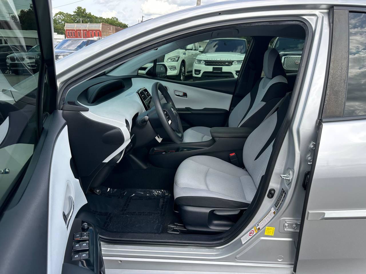Used 2016 Toyota Prius Two w/ Protection Package FWD image 14