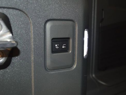 Certified 2025 Land Rover Defender 110 S AWD/4WD image 42