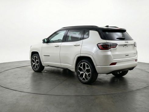 Used 2025 Jeep Compass Limited AWD/4WD image 6