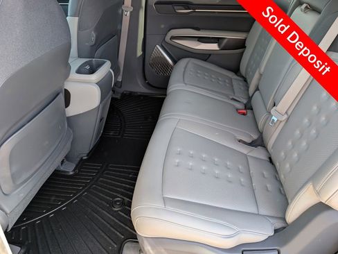 Used 2024 Kia EV9 Wind AWD/4WD image 18