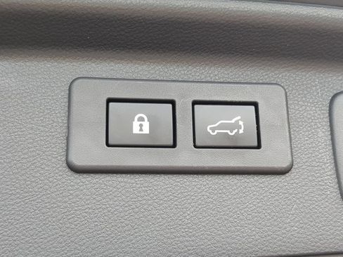 Certified 2023 Subaru Forester Limited AWD/4WD image 10