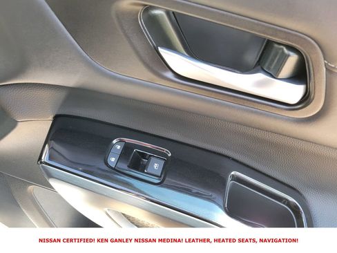 Certified 2025 Nissan Pathfinder SL image 52