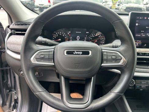 Used 2022 Jeep Compass Latitude AWD/4WD image 14